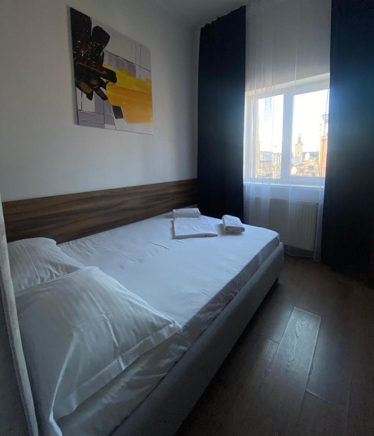 LEOGRAND Apartment on Kniazia Romana Leopoli Esterno foto